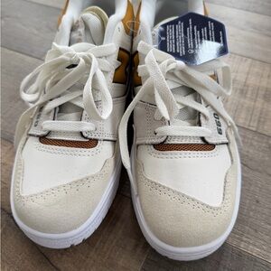 New Balance 550 Athletic Sneakers - Stylish Everyday Comfort